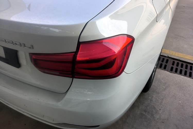 Used BMW 3 Series 2016 320Li Fashion Model Right Rear Taillight