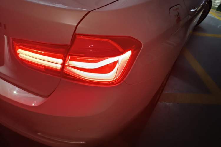 Used BMW 3 Series 2016 320i Fashion Model Right Rear Taillight
