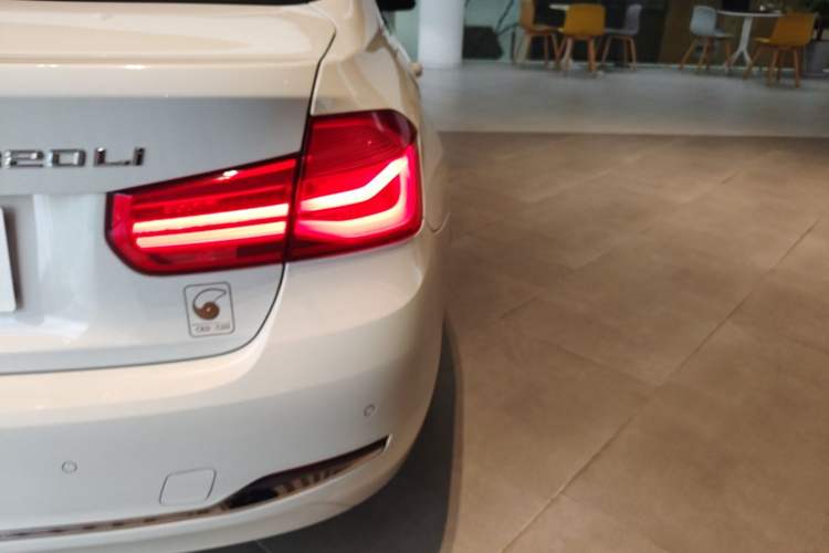 Used BMW 3 Series 2016 320Li Ambition Model Right Rear Taillight