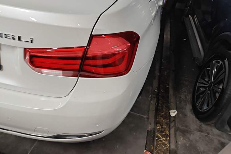 Used BMW 3 Series 2016 316Li Fashion Model Right Rear Taillight