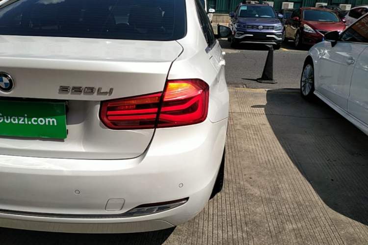 Used BMW 3 Series 2016 320Li Fashion Model Right Rear Taillight