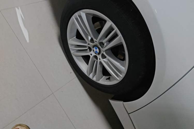 Used BMW 3 Series 2016 320Li Ambition Model Right Rear Wheel Hub
