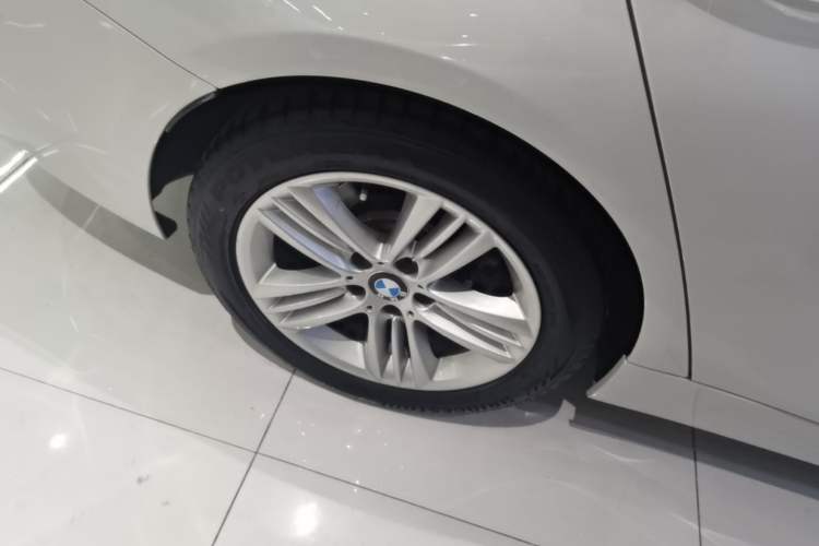 Used BMW 3 Series 2016 320i Fashion Model Right Rear Wheel Hub
