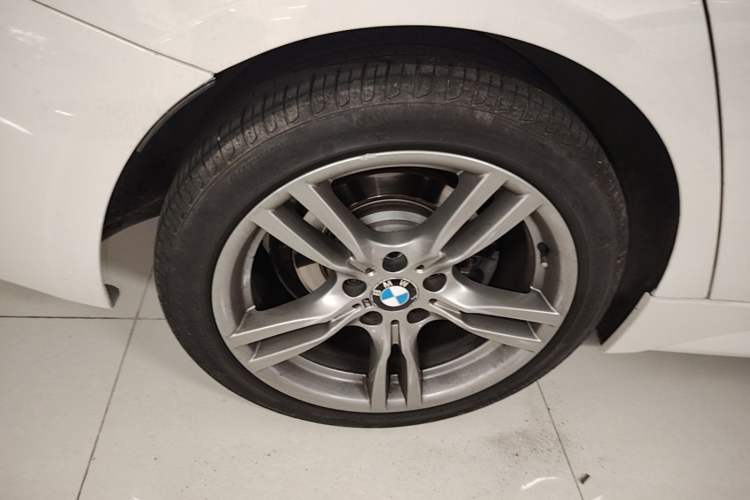 Used BMW 3 Series 2016 328i M Sport Right Rear Wheel Hub