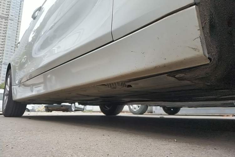 Used BMW 3 Series 2016 316i Fashion Model Right Side Sill