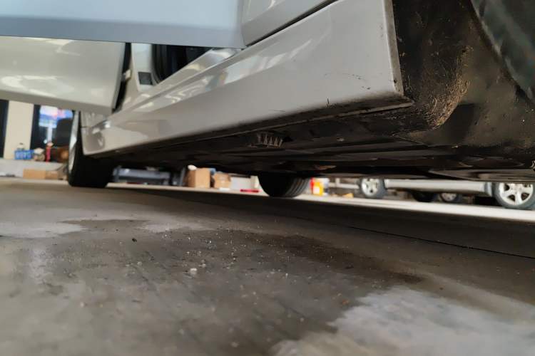 Used BMW 3 Series 2016 320Li Ambition Model Right Side Sill