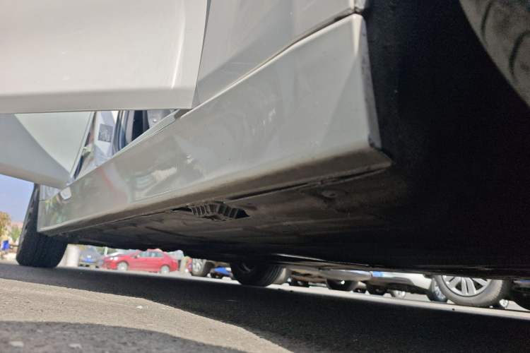 Used BMW 3 Series 2016 316i Fashion Model Right Side Sill