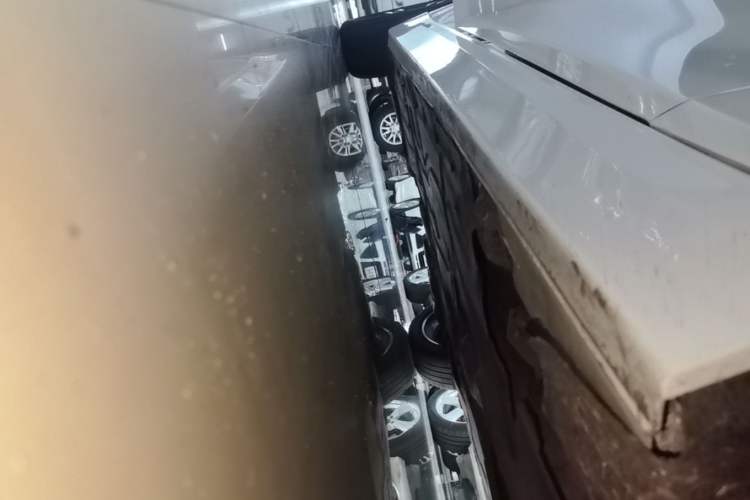 Used BMW 3 Series 2016 320Li Fashion Model Right Side Sill