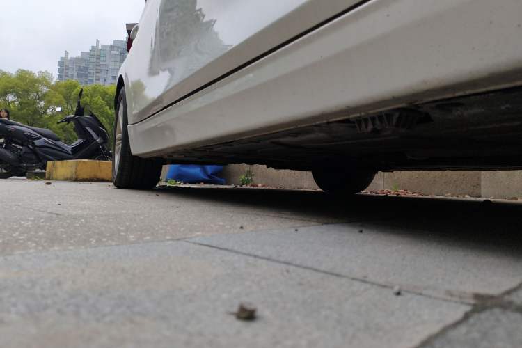 Used BMW 3 Series 2016 320Li Fashion Model Right Side Sill