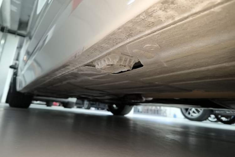 Used BMW 3 Series 2016 320Li Ambition Model Right Side Sill