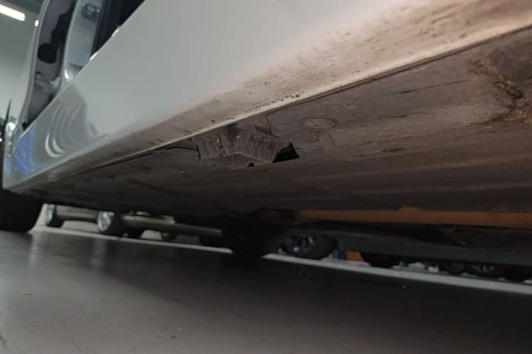 Used BMW 3 Series 2016 320i Fashion Model Right Side Sill