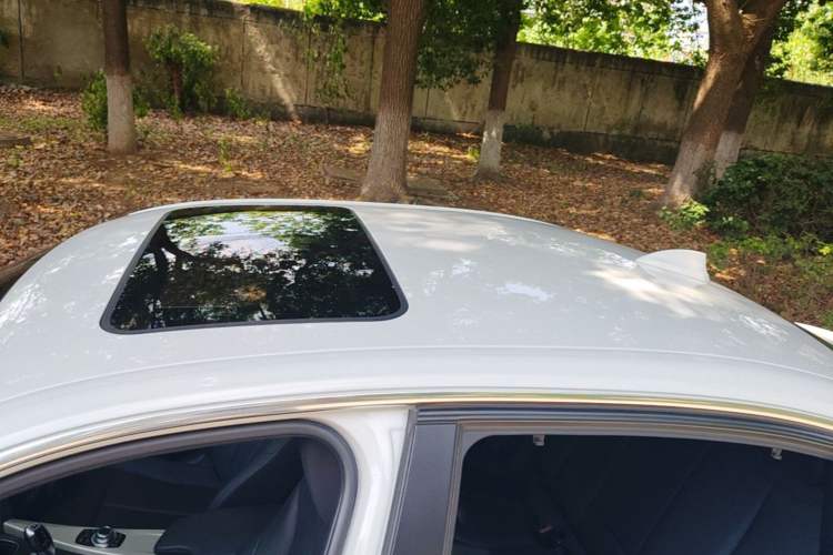 Used BMW 3 Series 2016 320Li Fashion Model Roof