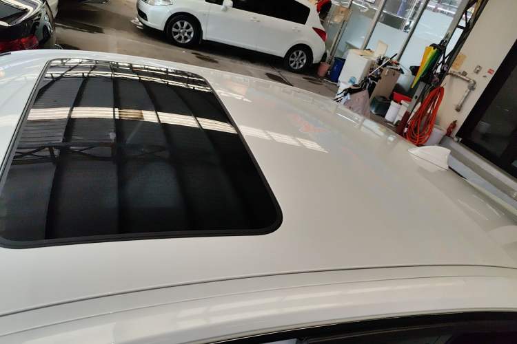 Used BMW 3 Series 2016 320Li Ambition Model Roof