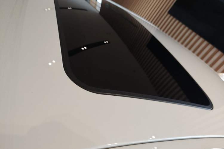 Used BMW 3 Series 2016 320Li Ambition Model Roof