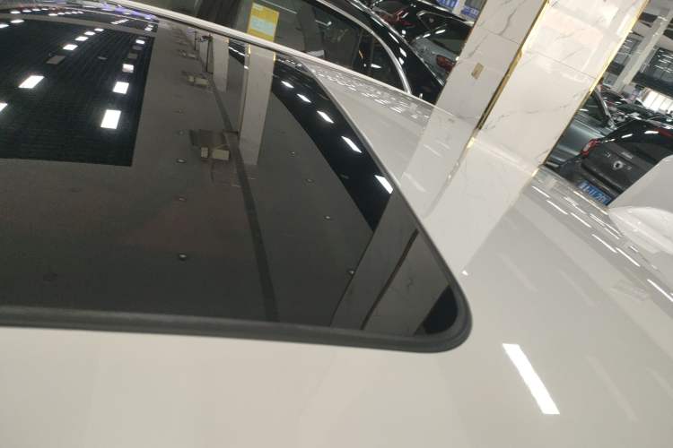 Used BMW 3 Series 2016 316i Fashion Model Roof