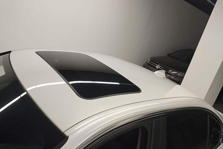 Used BMW 3 Series 2016 320Li Ambition Model Roof