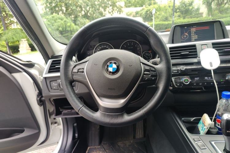Used BMW 3 Series 2016 320Li Ambition Model Steering Wheel