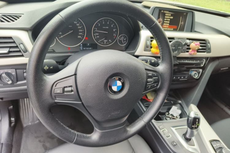 Used BMW 3 Series 2016 316i Fashion Model Steering Wheel