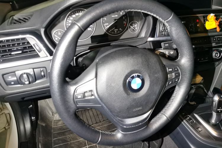 Used BMW 3 Series 2016 320Li Fashion Model Steering Wheel