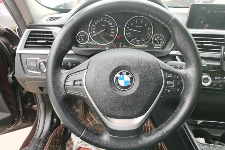 Used BMW 3 Series 2016 320Li Ambition Model Steering Wheel