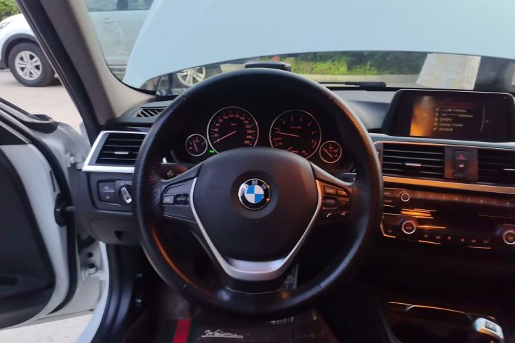Used BMW 3 Series 2016 316i Fashion Model Steering Wheel