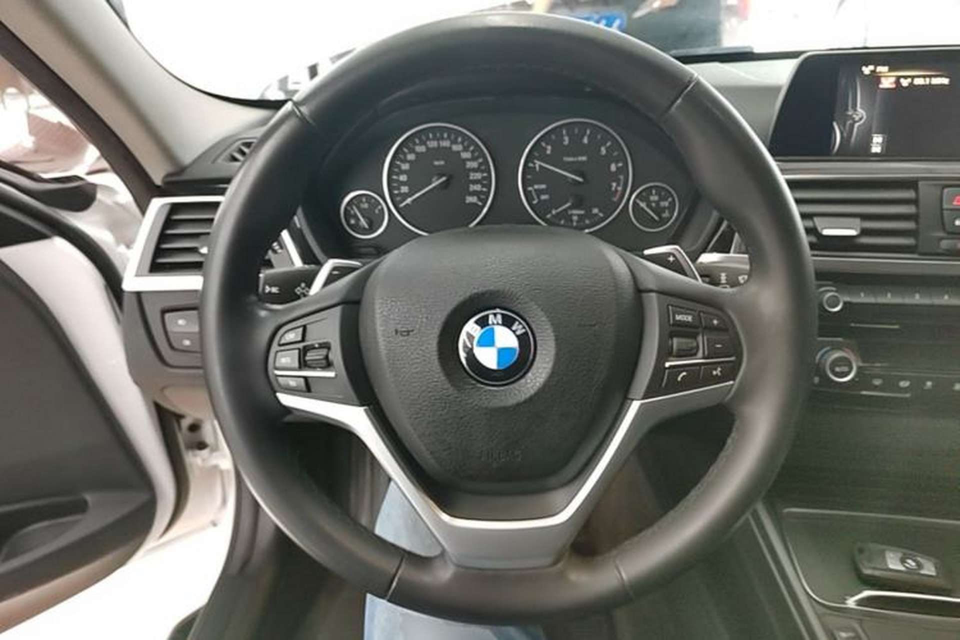 Used BMW 3 Series 2016 320Li Fashion Model Steering Wheel