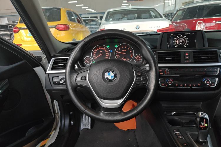 Used BMW 3 Series 2016 320Li Ambition Model Steering Wheel