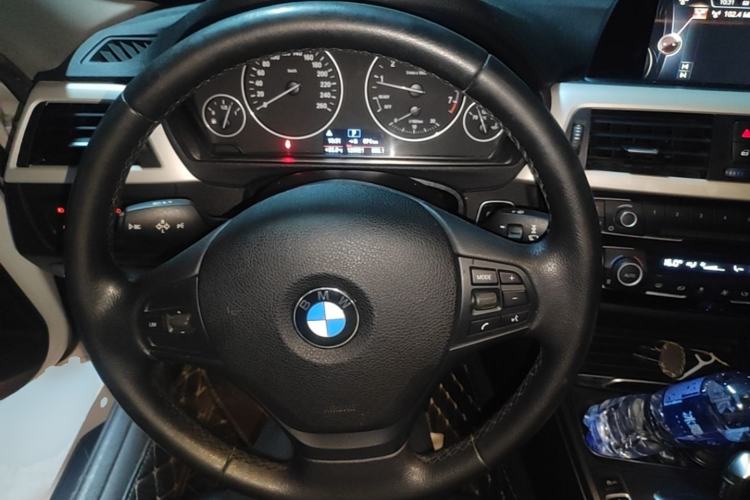 Used BMW 3 Series 2016 320Li Fashion Model Steering Wheel
