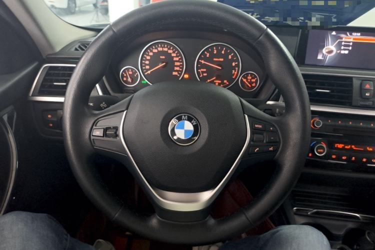 Used BMW 3 Series 2016 320Li Ambition Model Steering Wheel