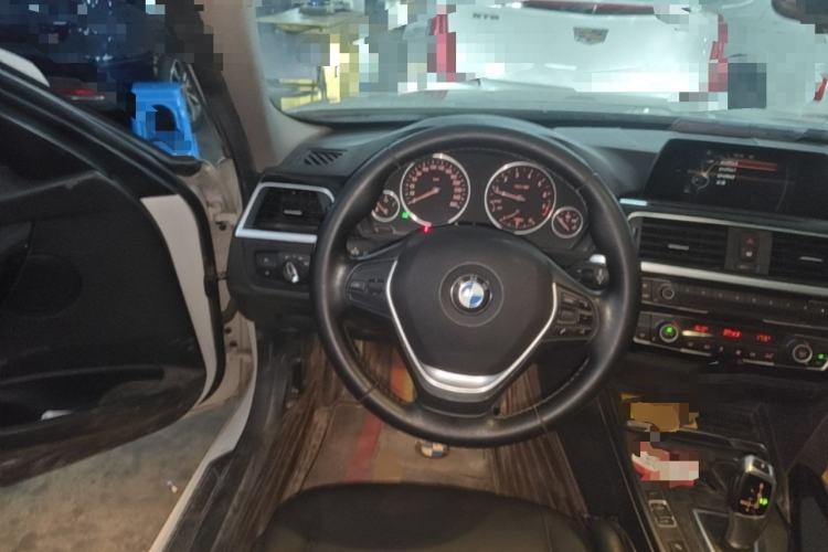 Used BMW 3 Series 2016 320Li Fashion Model Steering Wheel