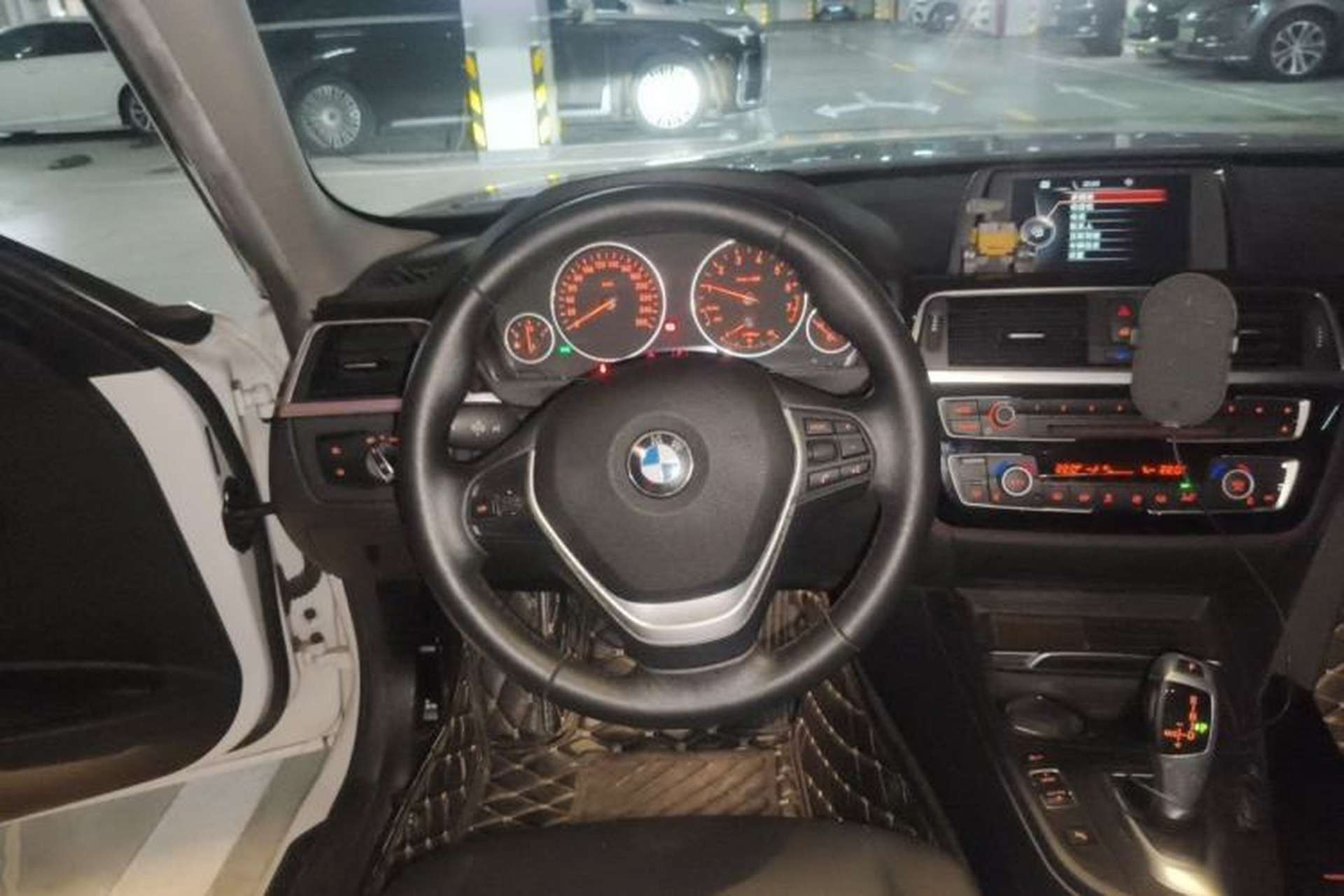 Used BMW 3 Series 2016 320Li Ambition Model Steering Wheel