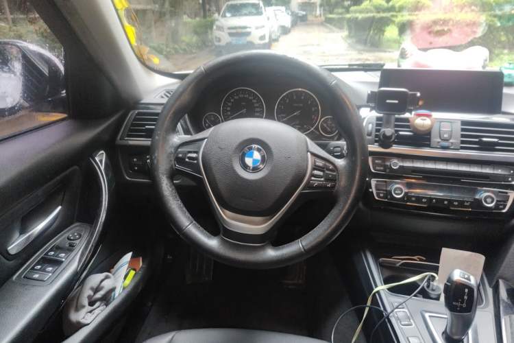 Used BMW 3 Series 2016 316i Fashion Model Steering Wheel