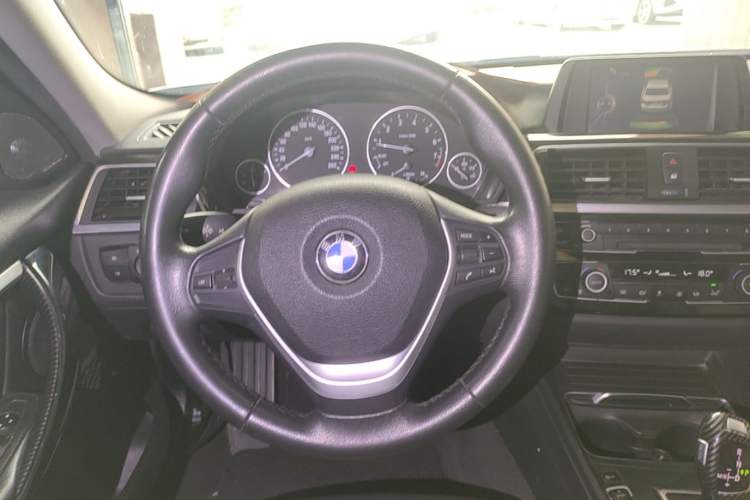 Used BMW 3 Series 2016 320Li Ambition Model Steering Wheel