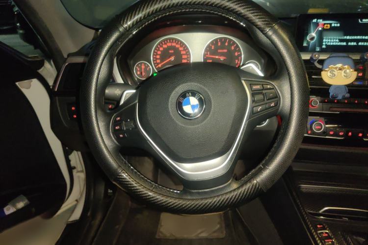 Used BMW 3 Series 2016 328Li Fashion Model Steering Wheel