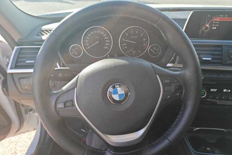 Used BMW 3 Series 2016 320Li Fashion Model Steering Wheel