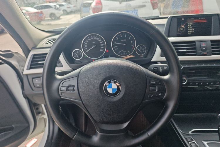 Used BMW 3 Series 2016 316i Fashion Model Steering Wheel