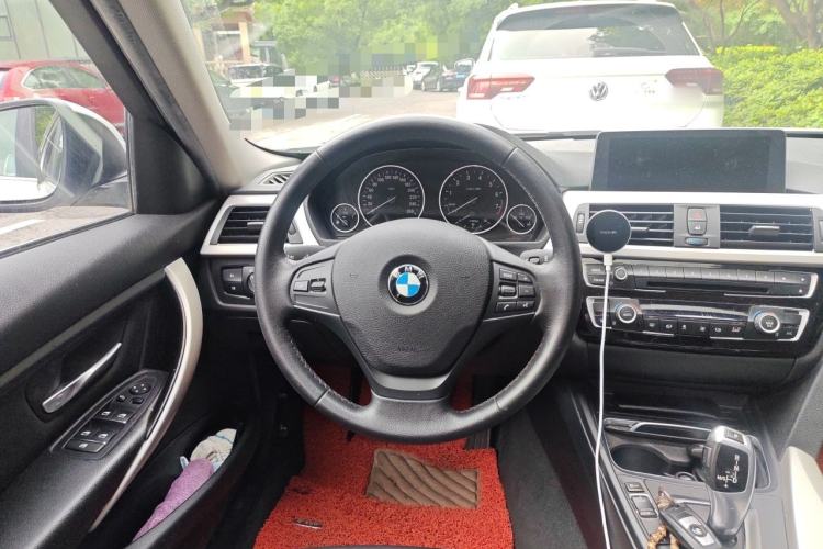 Used BMW 3 Series 2016 320Li Fashion Model Steering Wheel