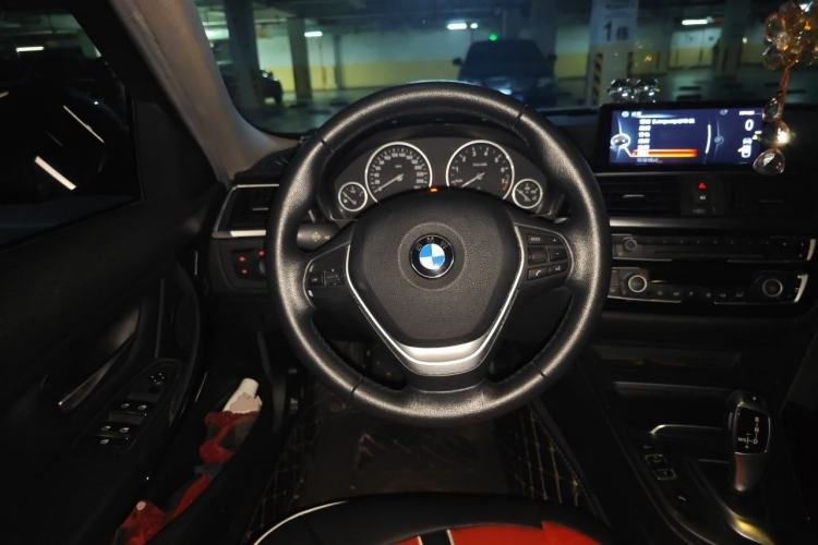 Used BMW 3 Series 2016 328Li Fashion Model Steering Wheel