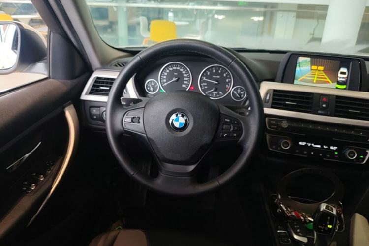 Used BMW 3 Series 2016 320Li Ambition Model Steering Wheel
