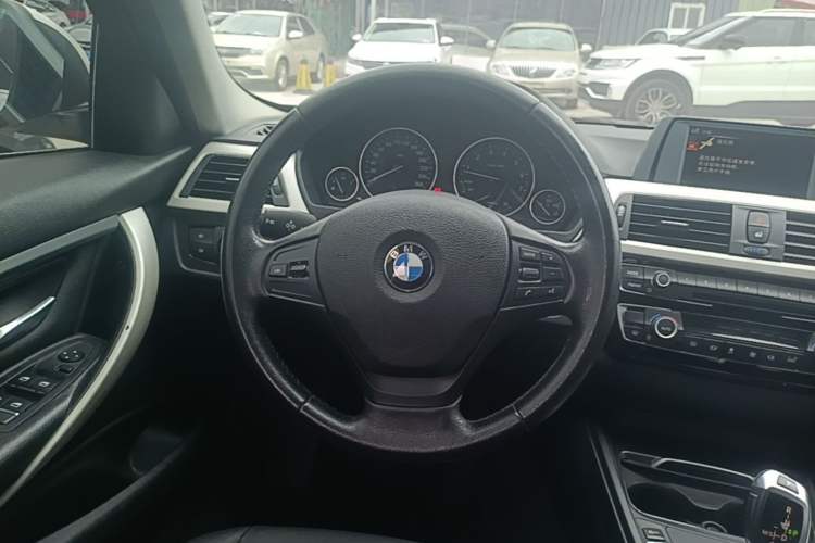Used BMW 3 Series 2016 320Li Ambition Model Steering Wheel