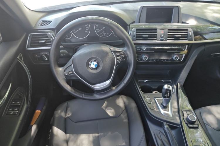 Used BMW 3 Series 2016 316Li Fashion Model Steering Wheel
