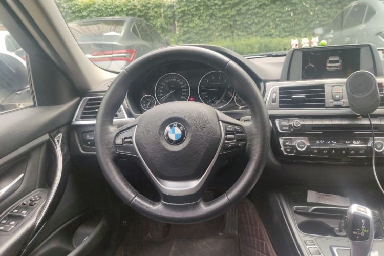 Used BMW 3 Series 2016 320Li Ambition Model Steering Wheel