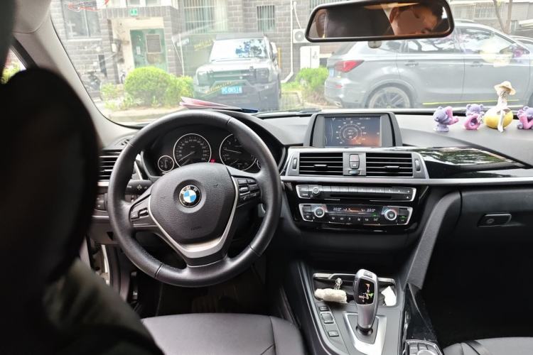 Used BMW 3 Series 2016 316i Fashion Model Steering Wheel