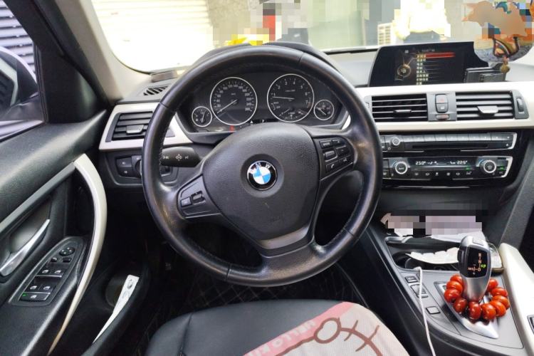 Used BMW 3 Series 2016 320Li Fashion Model Steering Wheel