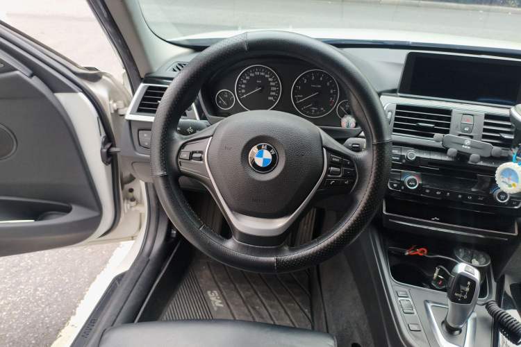 Used BMW 3 Series 2016 320Li Ambition Model Steering Wheel