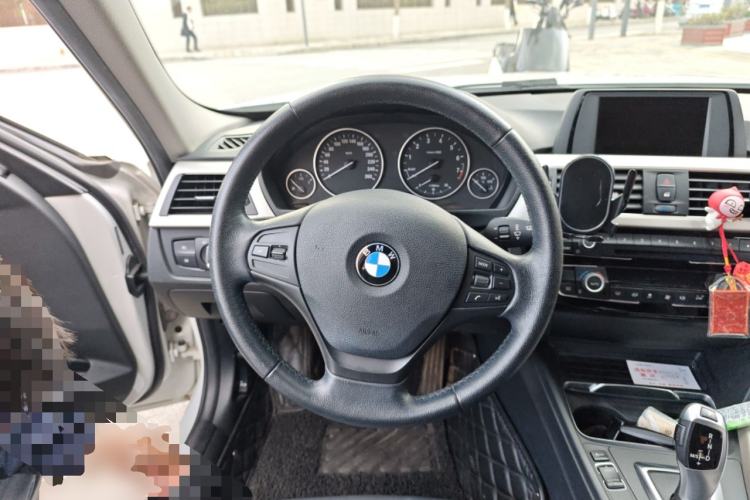 Used BMW 3 Series 2016 320Li Ambition Model Steering Wheel
