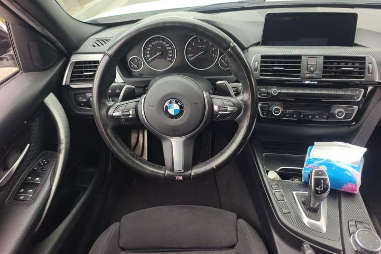 Used BMW 3 Series 2016 320i M Sport Steering Wheel