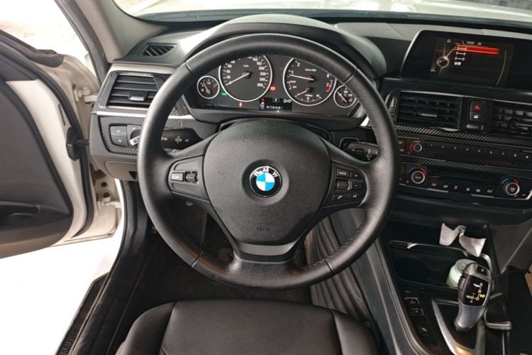 Used BMW 3 Series 2016 320Li Fashion Model Steering Wheel