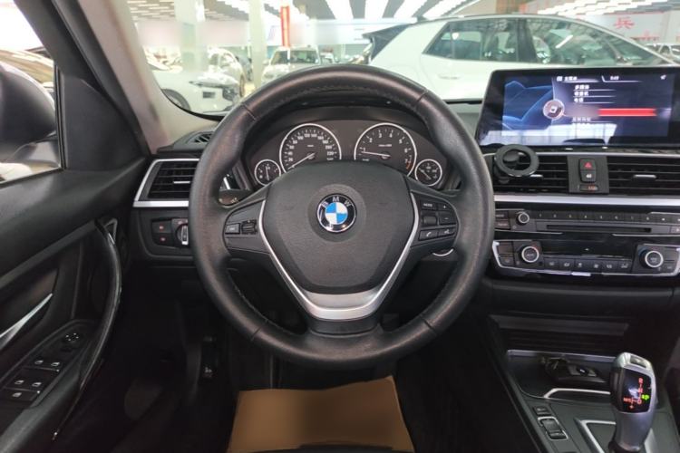Used BMW 3 Series 2016 320Li Ambition Model Steering Wheel