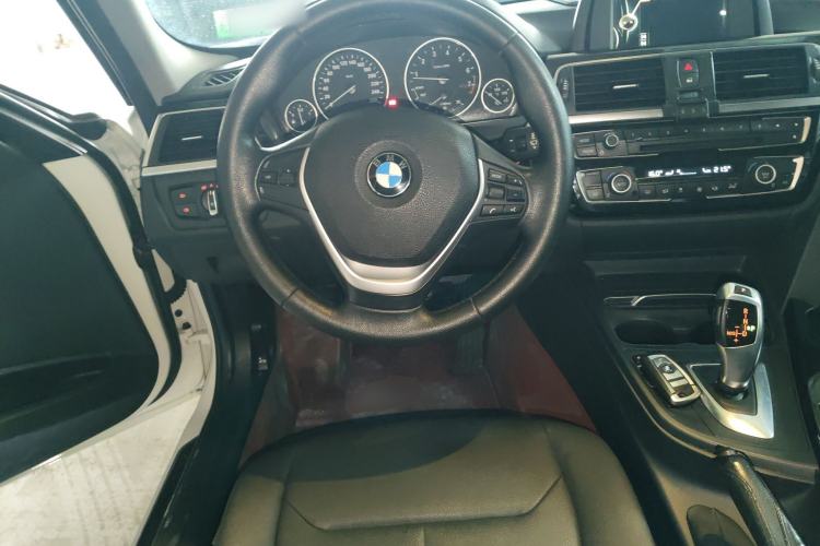Used BMW 3 Series 2016 320Li Ambition Model Steering Wheel